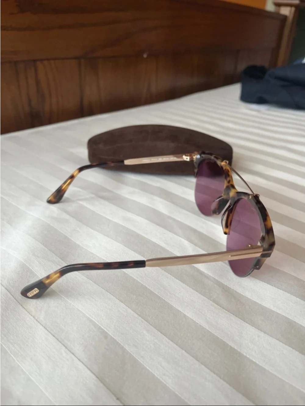 Tom Ford Tortoiseshell Frame Sunglasses with Brown Lenses - Picture 3 of 7